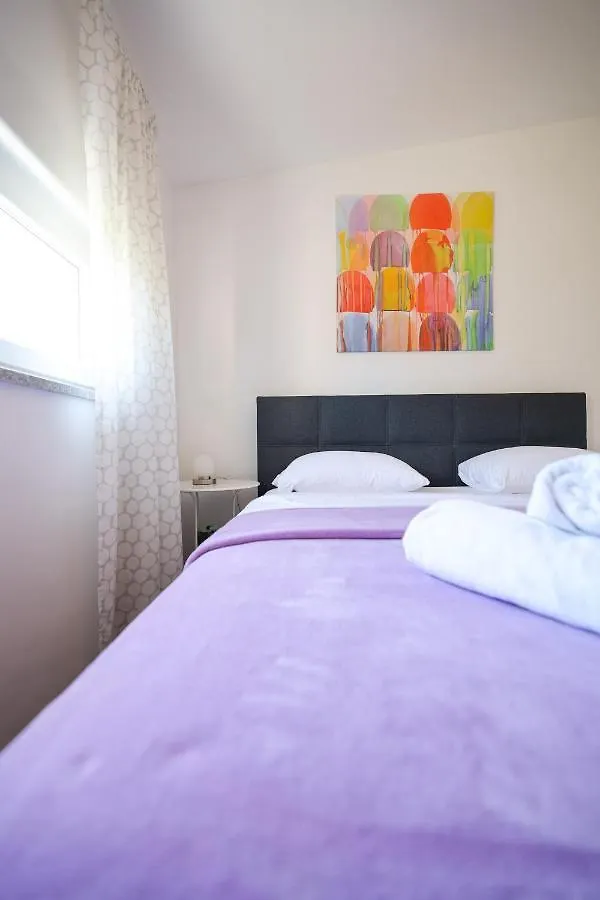 Apartment Sunny Terrace With Two Bedroom And Parking Zadar