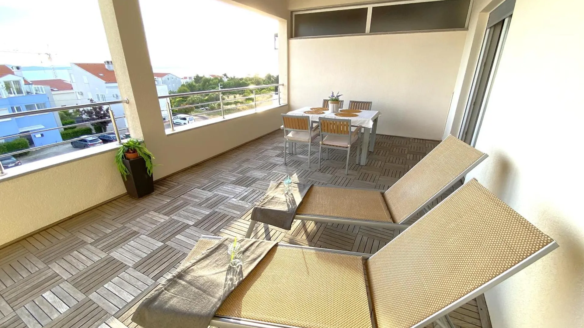 Sunny Terrace With Two Bedroom And Parking Zadar